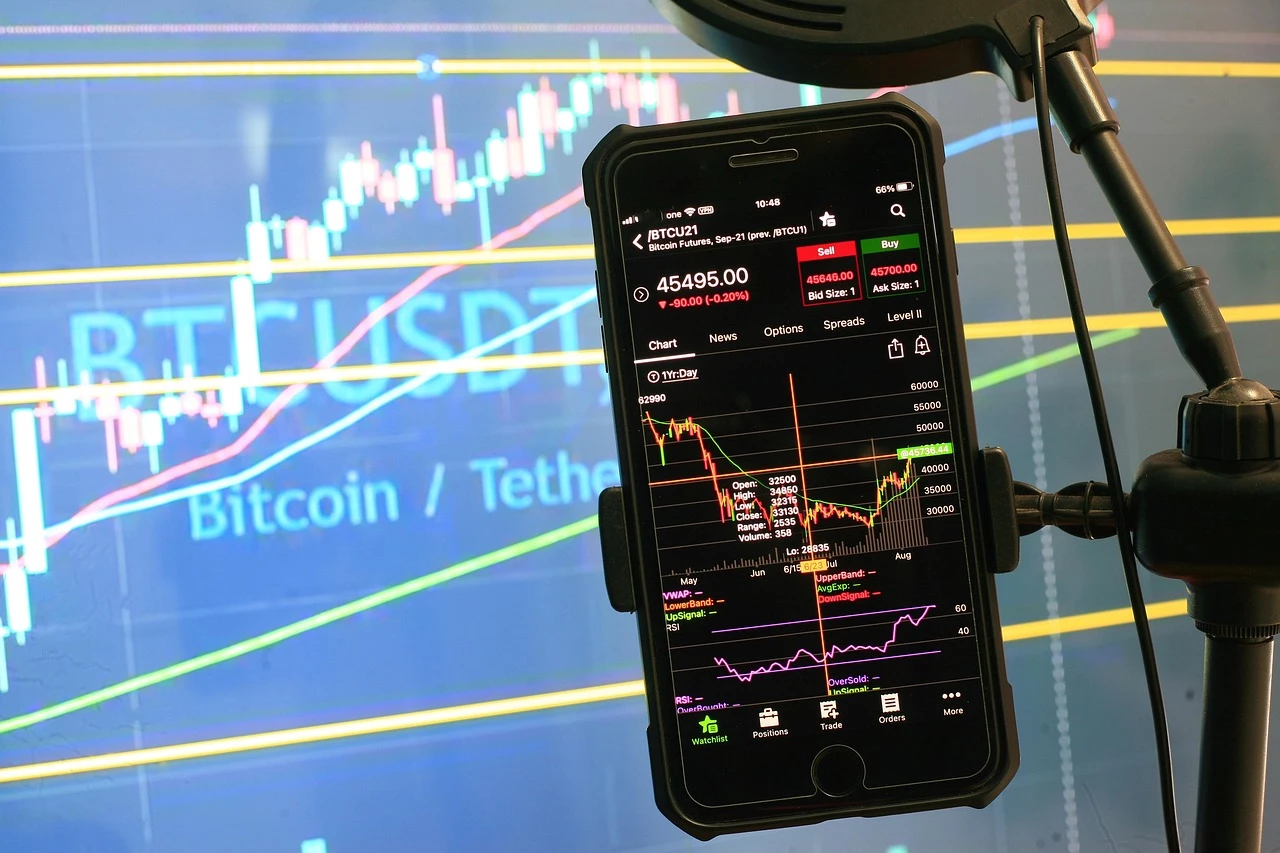 Bitcoin Price Steadies Near $88,000 as Market Awaits Clear Signal